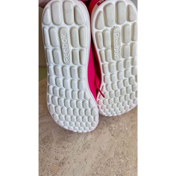 Reebok Girls Pink White Fusion Skyscaper Runaround Athletic Walking Shoes Size 7 - Picture 7 of 11